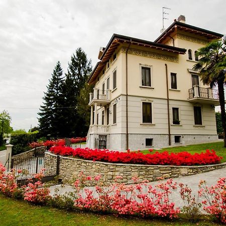 Villa Chiara B&B Biandronno Екстер'єр фото