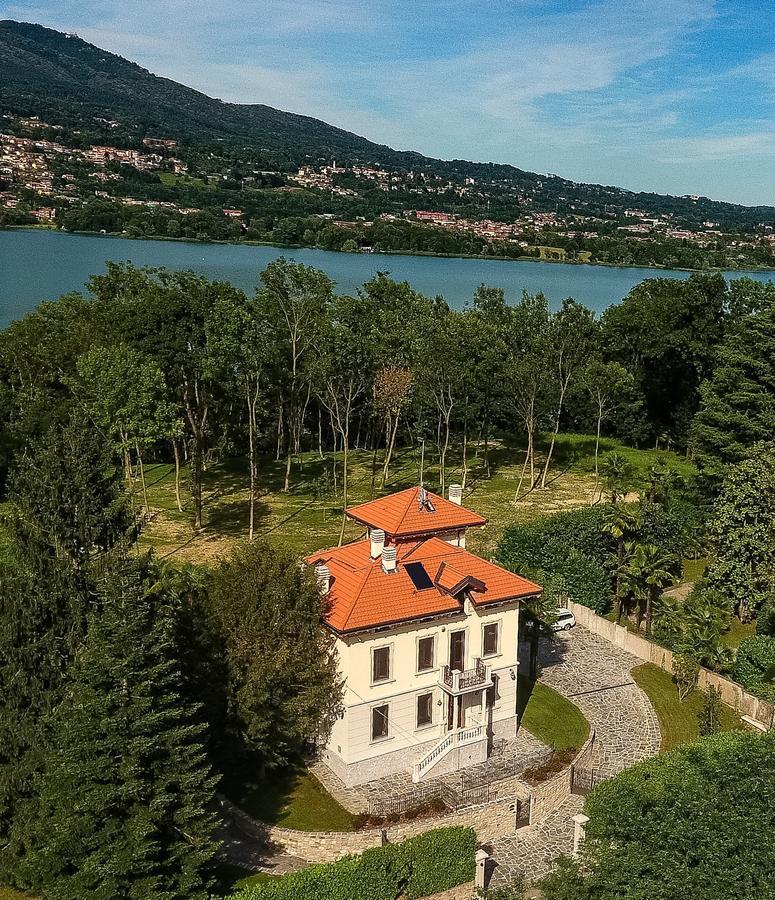 Villa Chiara B&B Biandronno Екстер'єр фото