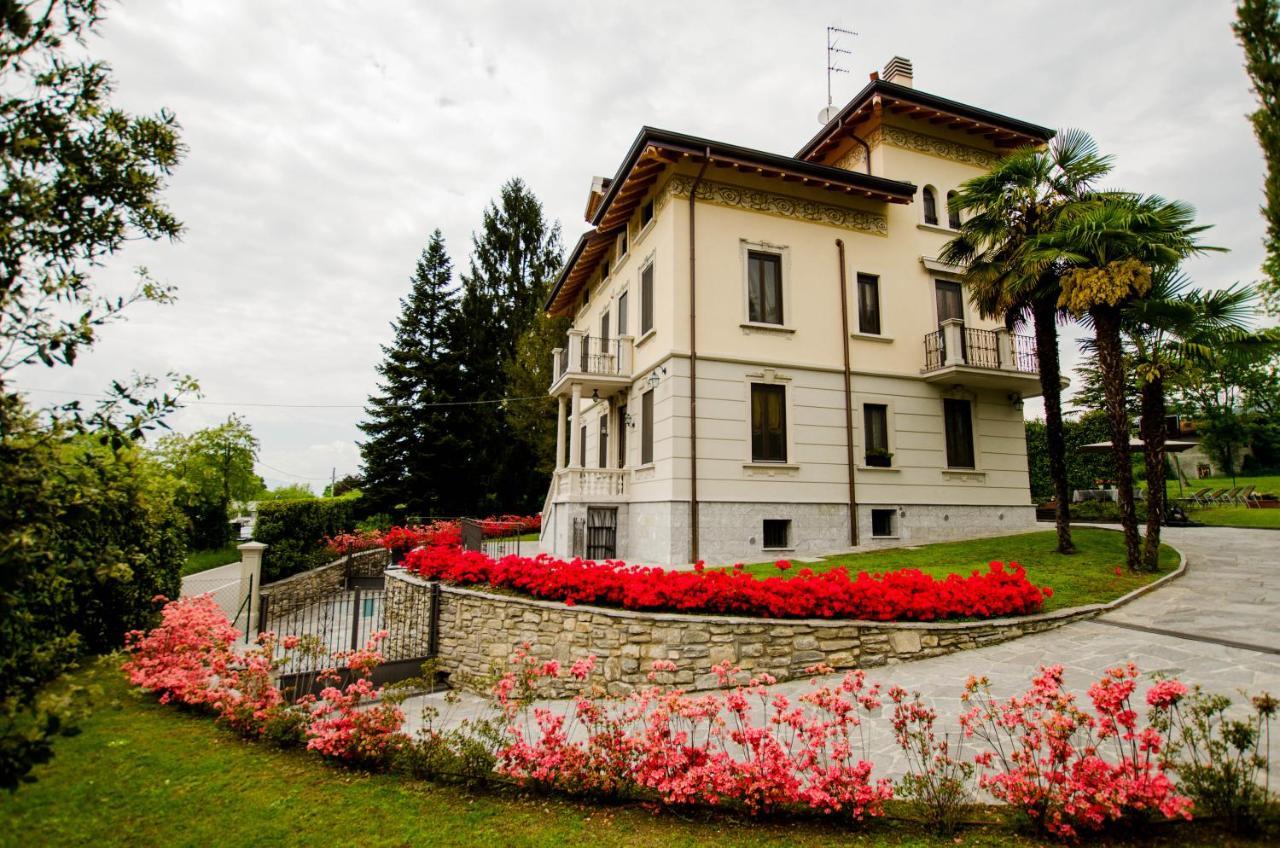Villa Chiara B&B Biandronno Екстер'єр фото